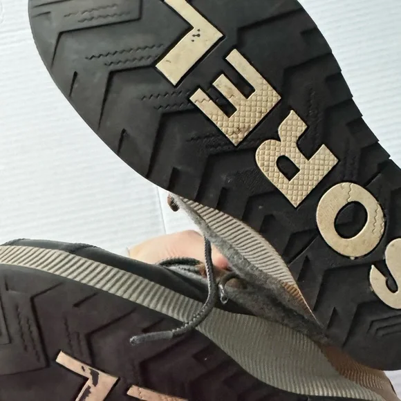 Sorel Women’s Out N About Boots Size 6 - Picture 6 of 6